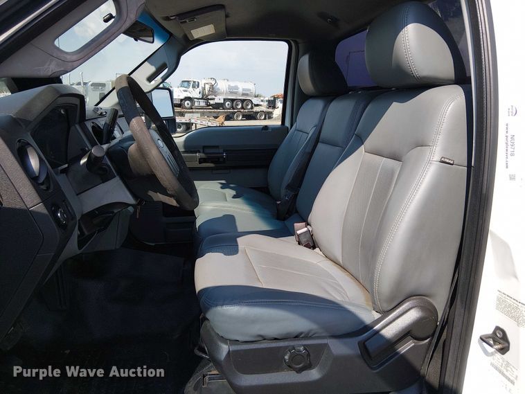 image for item NU9718 2011 Ford F550 Super Duty bucket truck