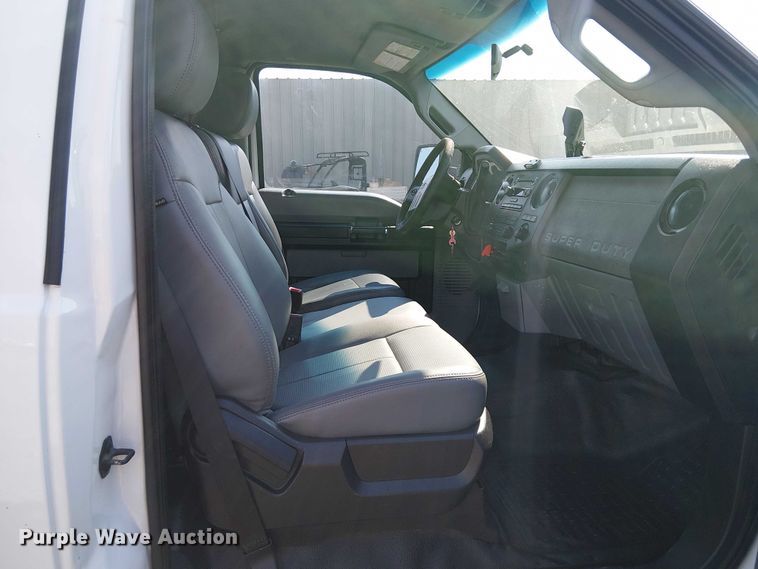 image for item NU9718 2011 Ford F550 Super Duty bucket truck