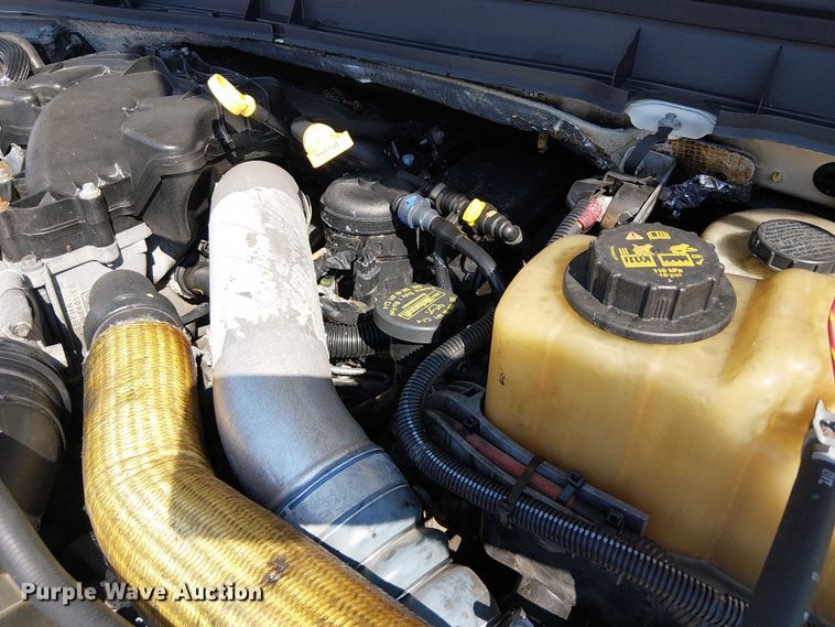 image for item NU9718 2011 Ford F550 Super Duty bucket truck