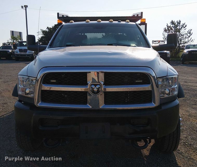 image for item NU9726 2013 RAM 5500 Crew Cab flatbed truck