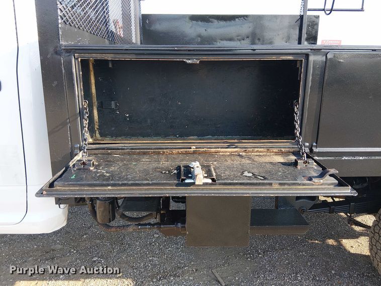 image for item NU9726 2013 RAM 5500 Crew Cab flatbed truck