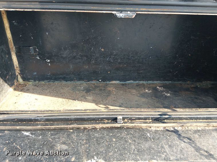 image for item NU9726 2013 RAM 5500 Crew Cab flatbed truck