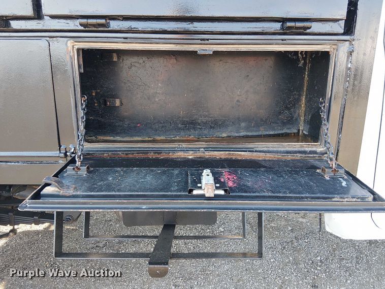 image for item NU9726 2013 RAM 5500 Crew Cab flatbed truck