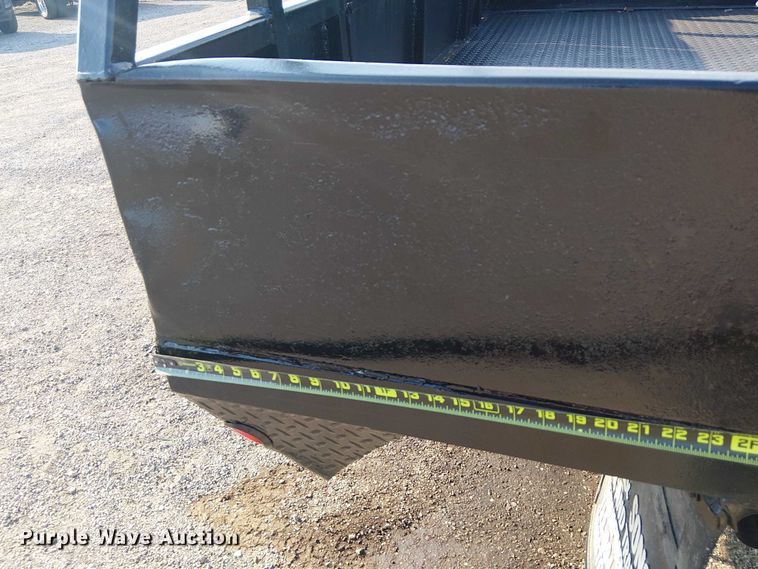 image for item NU9726 2013 RAM 5500 Crew Cab flatbed truck