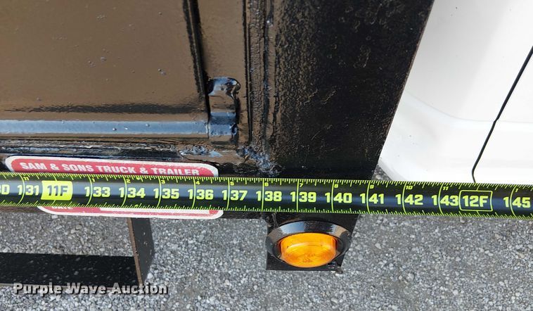 image for item NU9726 2013 RAM 5500 Crew Cab flatbed truck