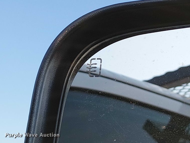 image for item NU9726 2013 RAM 5500 Crew Cab flatbed truck