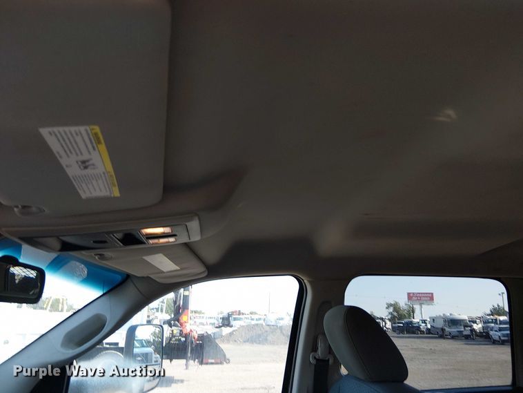 image for item NU9726 2013 RAM 5500 Crew Cab flatbed truck