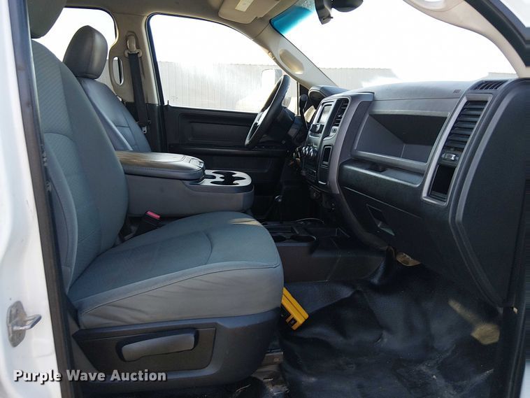 image for item NU9726 2013 RAM 5500 Crew Cab flatbed truck