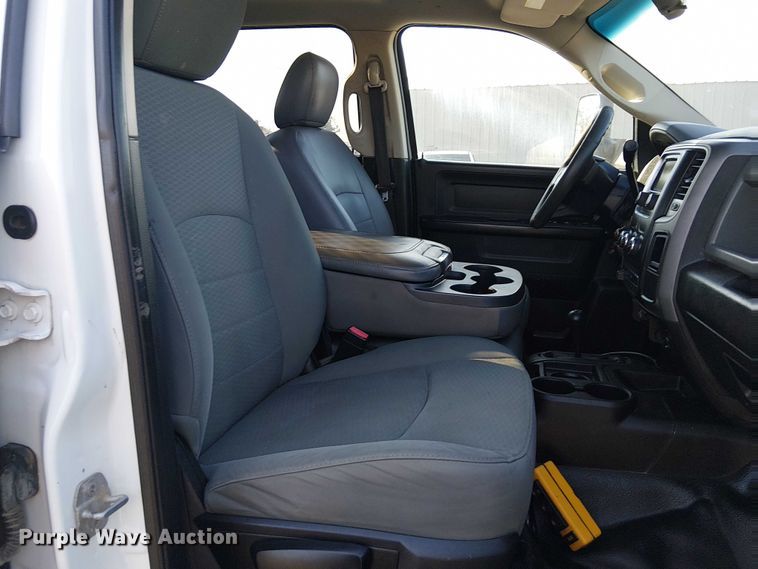 image for item NU9726 2013 RAM 5500 Crew Cab flatbed truck