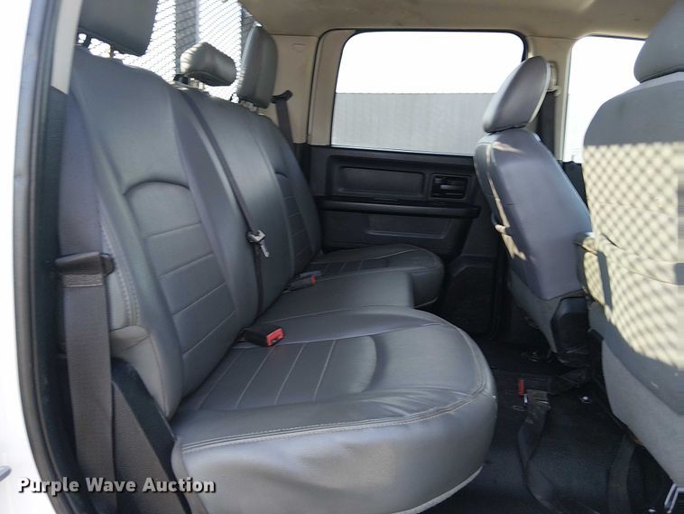 image for item NU9726 2013 RAM 5500 Crew Cab flatbed truck