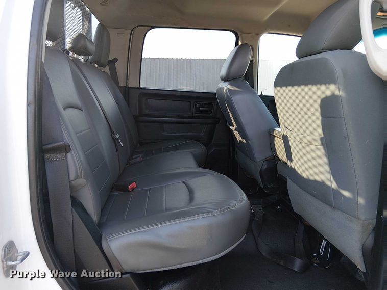 image for item NU9726 2013 RAM 5500 Crew Cab flatbed truck