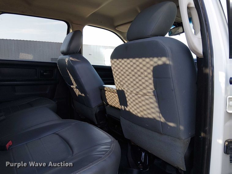 image for item NU9726 2013 RAM 5500 Crew Cab flatbed truck