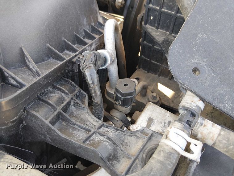 image for item NU9726 2013 RAM 5500 Crew Cab flatbed truck