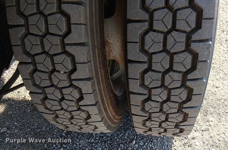 image for item NU9726 2013 RAM 5500 Crew Cab flatbed truck