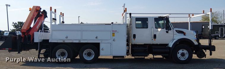 image for item NU9727 2009 International 7500 Crew Cab crane truck