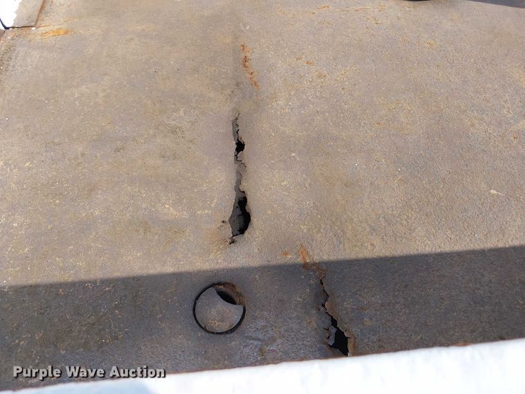 image for item NU9727 2009 International 7500 Crew Cab crane truck