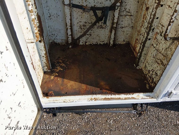 image for item NU9727 2009 International 7500 Crew Cab crane truck