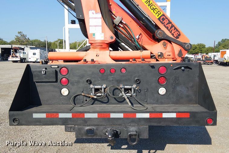 image for item NU9727 2009 International 7500 Crew Cab crane truck