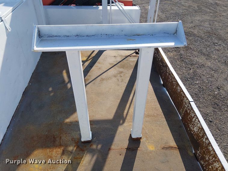 image for item NU9727 2009 International 7500 Crew Cab crane truck