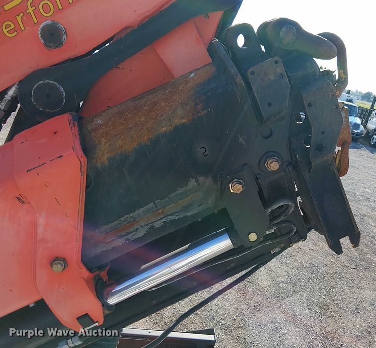 image for item NU9727 2009 International 7500 Crew Cab crane truck