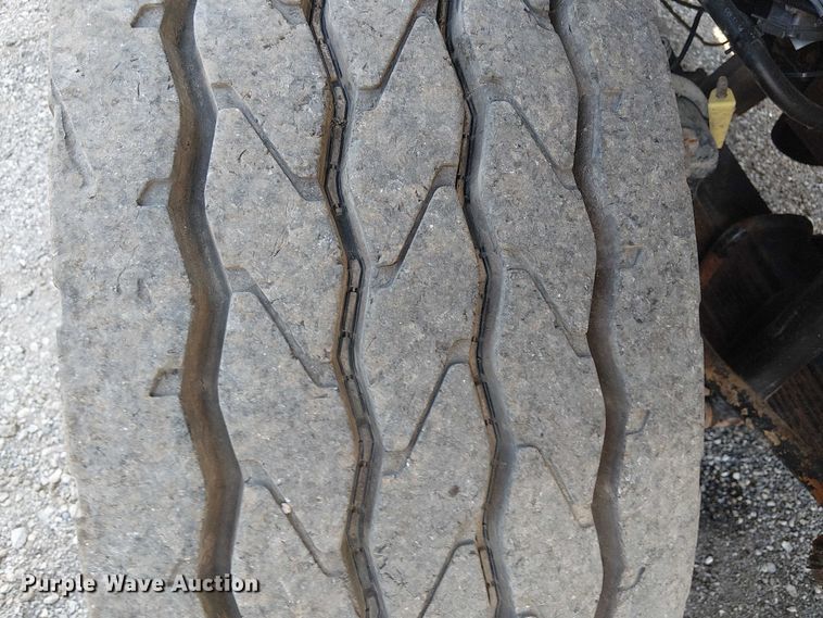 image for item NU9727 2009 International 7500 Crew Cab crane truck