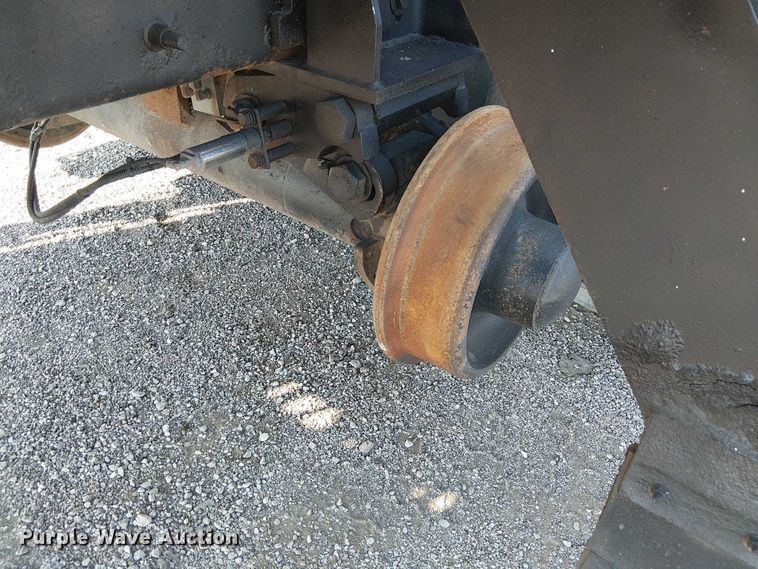 image for item NU9727 2009 International 7500 Crew Cab crane truck