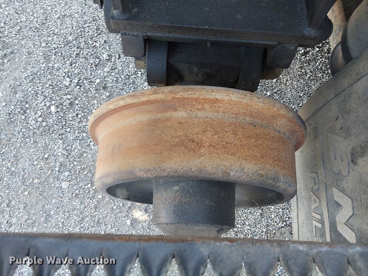 image for item NU9727 2009 International 7500 Crew Cab crane truck