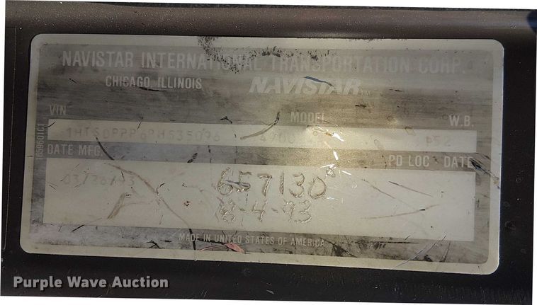 image for item NU9731 1993 International 4900 bucket truck