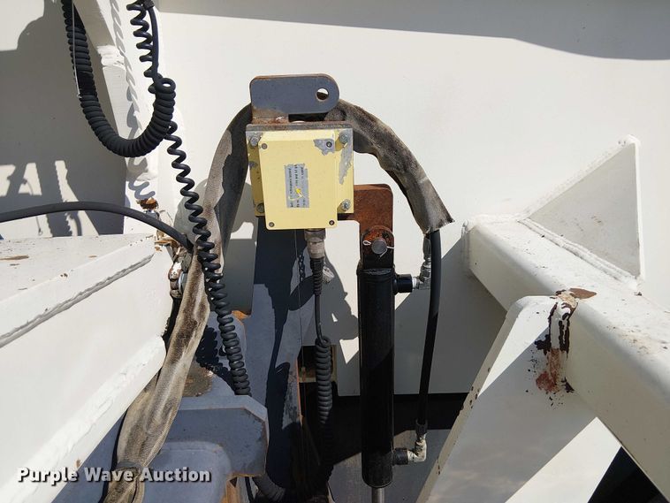 image for item NU9733 2007 Terex PR330T cold planer