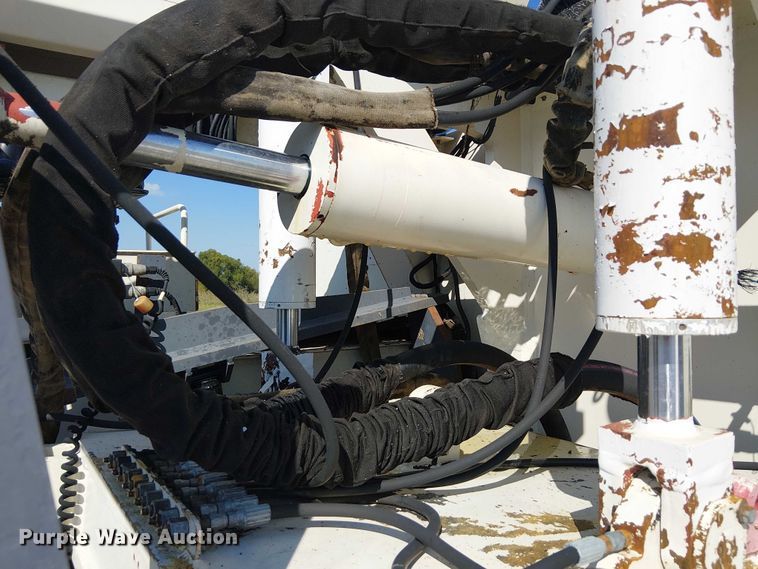 image for item NU9733 2007 Terex PR330T cold planer