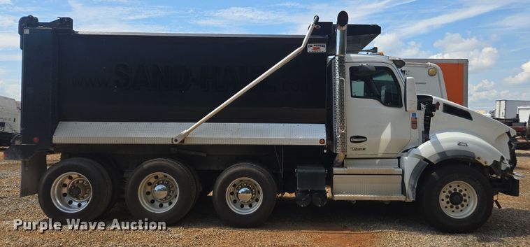 image for item YA0870 2023 Kenworth T880 dump truck