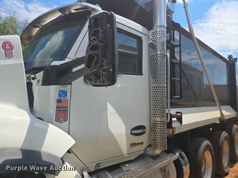 image for item YA0870 2023 Kenworth T880 dump truck