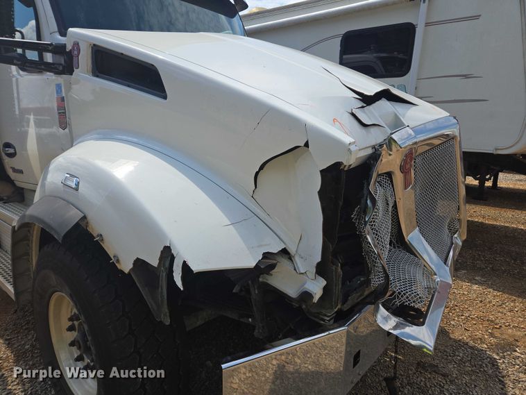 image for item YA0870 2023 Kenworth T880 dump truck