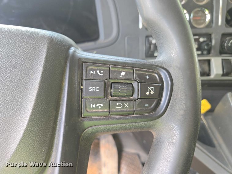 image for item YA0870 2023 Kenworth T880 dump truck