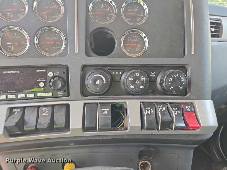 image for item YA0870 2023 Kenworth T880 dump truck