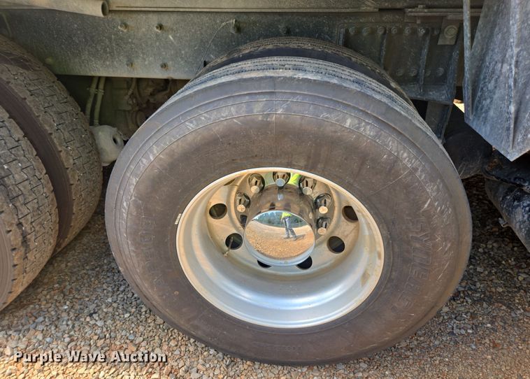 image for item YA0870 2023 Kenworth T880 dump truck