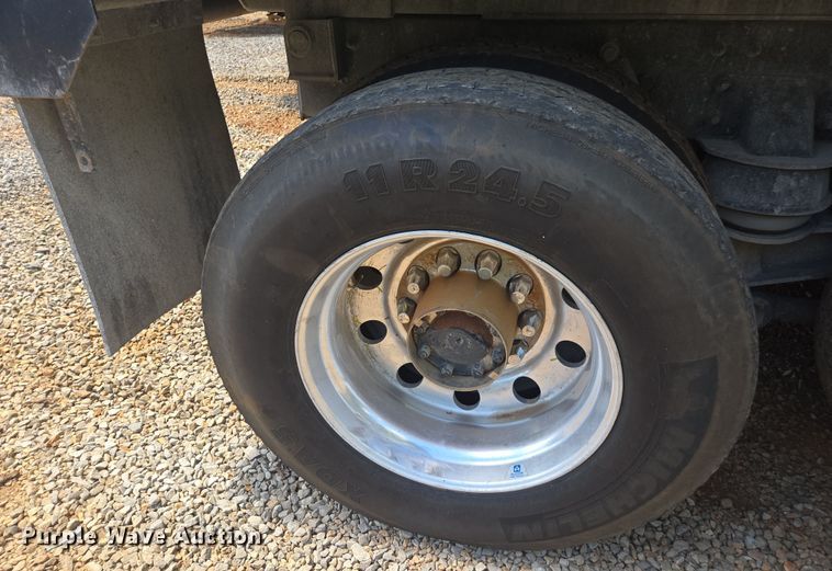 image for item YA0870 2023 Kenworth T880 dump truck