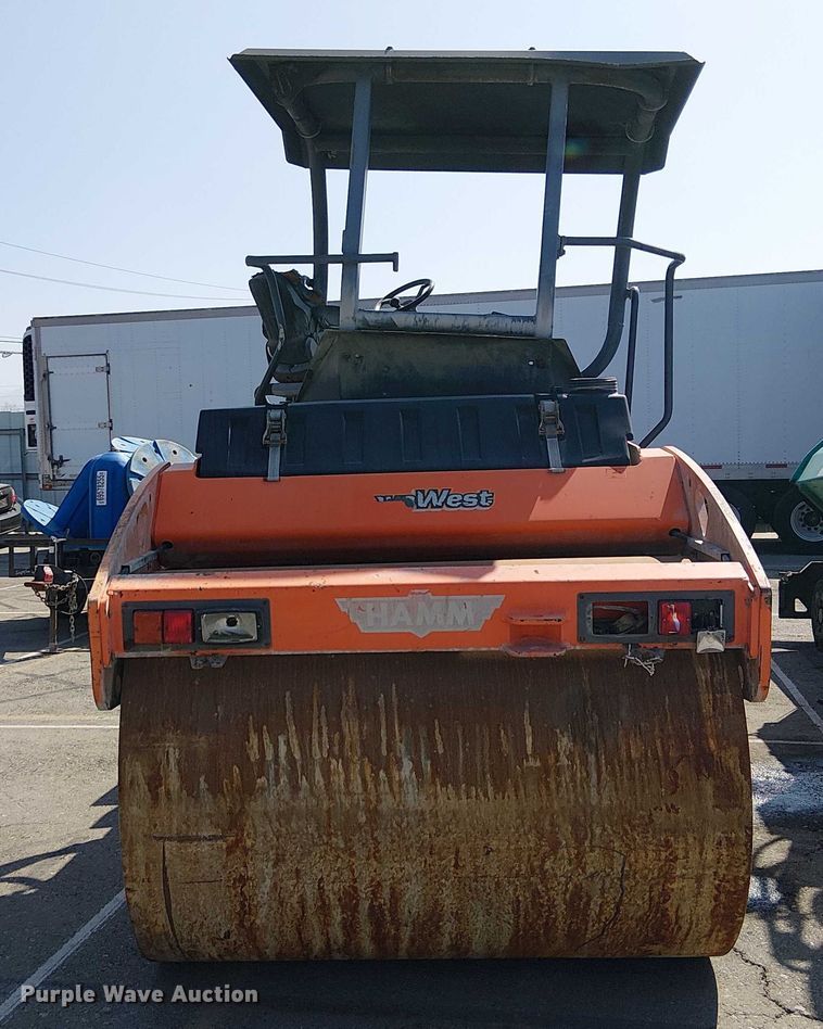 image for item YA0982 2009 Hamm HD110 double drum vibratory roller