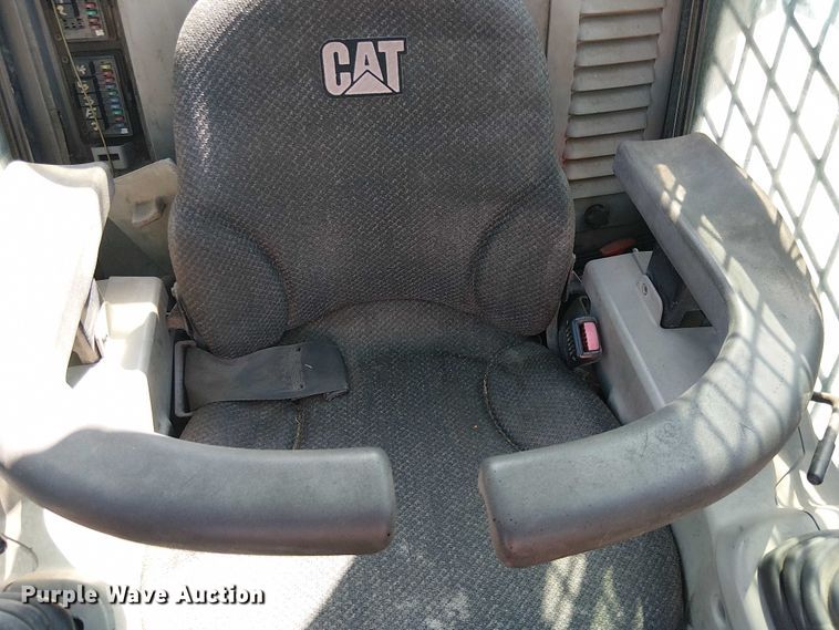 image for item YA0983 2012 Caterpillar 262C skid steer loader