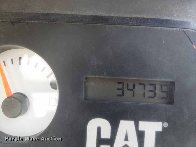 image for item YA0983 2012 Caterpillar 262C skid steer loader