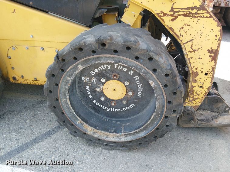 image for item YA0983 2012 Caterpillar 262C skid steer loader