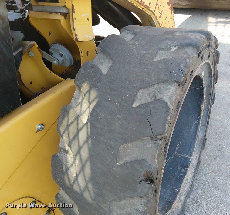 image for item YA0983 2012 Caterpillar 262C skid steer loader