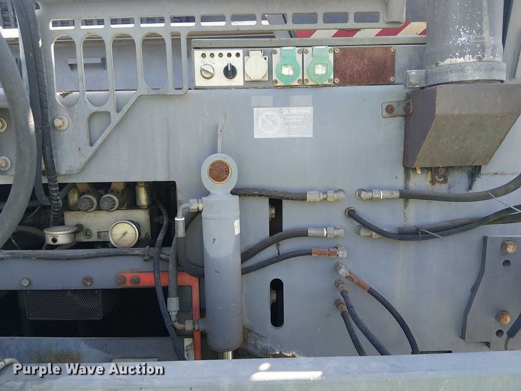 image for item YA0987 2010 Wirtgen Vision 5203-2 paver