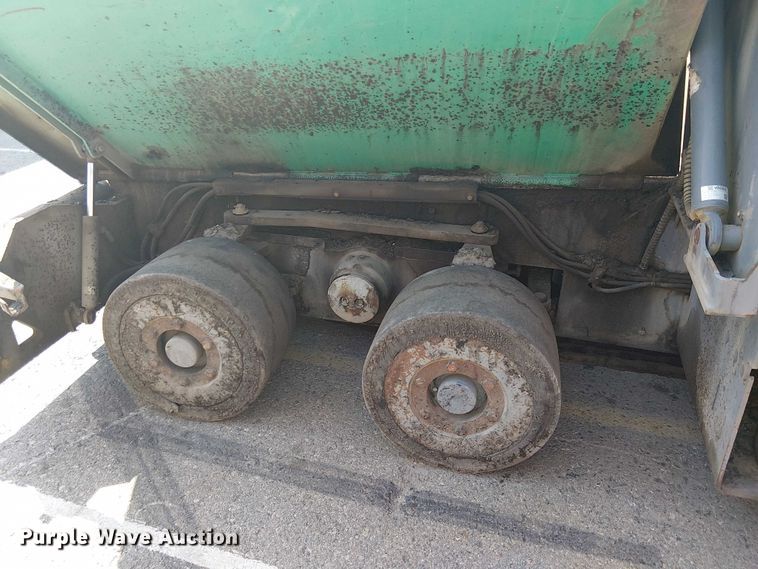 image for item YA0987 2010 Wirtgen Vision 5203-2 paver