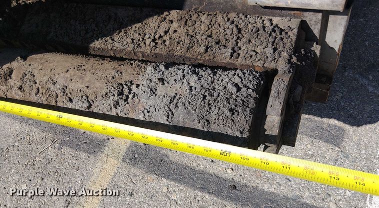 image for item YA0987 2010 Wirtgen Vision 5203-2 paver