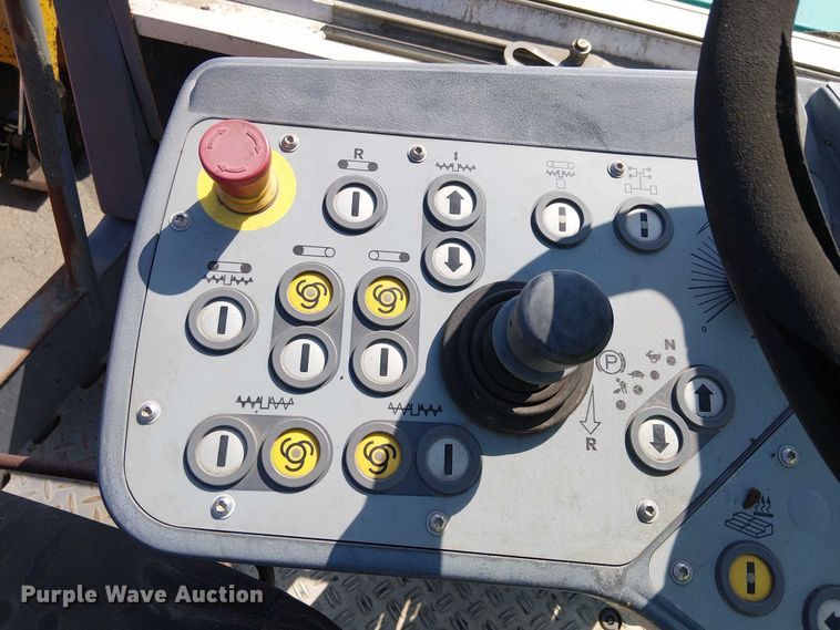 image for item YA0987 2010 Wirtgen Vision 5203-2 paver