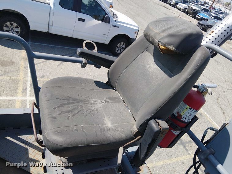 image for item YA0987 2010 Wirtgen Vision 5203-2 paver