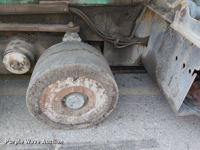 image for item YA0987 2010 Wirtgen Vision 5203-2 paver