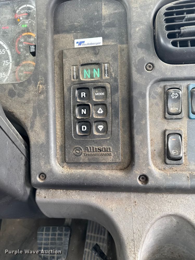 image for item YA1022 2020 Freightliner Business Class M2 forestry bucket truck