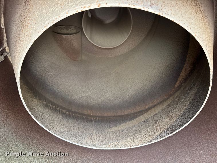 image for item YA1086 2020 Freightliner 114SD vacuum truck